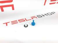 1547640-00-A Клипса к Tesla model S Арт 9908169