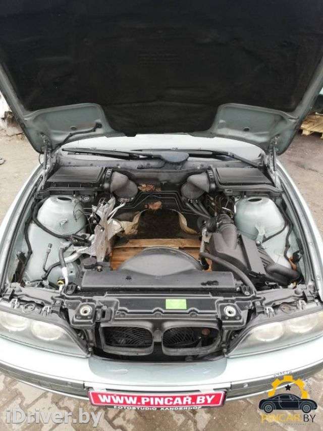 Рамка капота BMW 5 E39 2001г.  - Фото 1