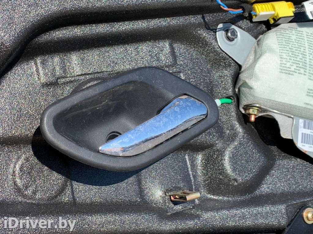 Ручка внутренняя передняя правая BMW 5 E39 2000г.   - Фото 2