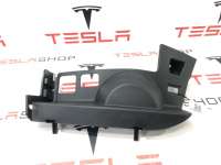 1035563-00-C,1054822-00-A Пластик салона к Tesla model X Арт 9920899