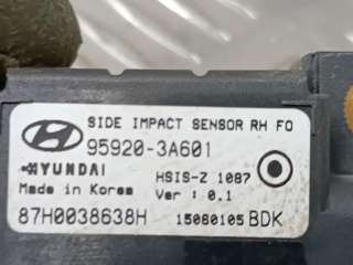 Датчик удара Hyundai Trajet 2003г. 959203A601 - Фото 4