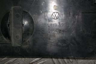 Крышка аккумулятора Volkswagen Beetle 1 2001г.  - Фото 2