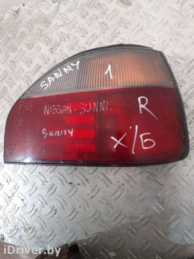 Фонарь задний правый Nissan Sunny N14 1990г.  - Фото 1