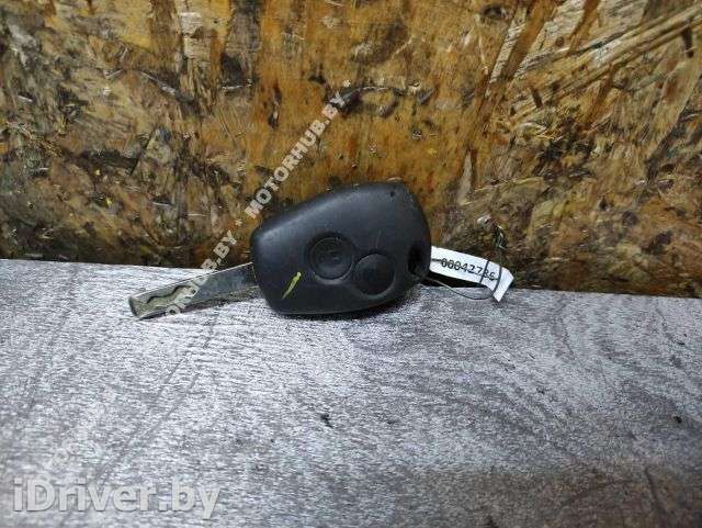 Ключ Renault Sandero 1 2013г.  - Фото 1
