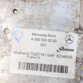 Радиатор масляный Mercedes C W205 2015г. A0995002500 , art459980 - Фото 6