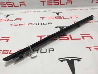 уплотнитель Tesla model S 2015г. 1038405-00-A - Фото 3