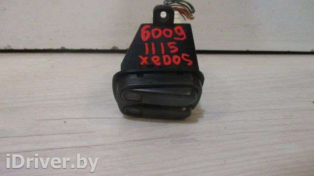 Кнопка обогрева заднего стекла Mazda Xedos 6 1992г.  - Фото 1