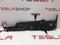 Накладка декоративная на торпедо Tesla model S 2013г. 1004518-04-F,1007821-00-D - Фото 4