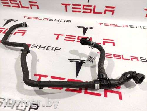 Патрубок (трубопровод, шланг) Tesla model S 2018г. 1058668-00-D - Фото 1