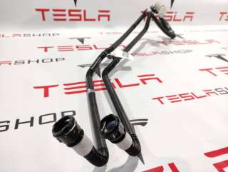 Патрубок радиатора Tesla model 3 2020г. 1077579-99-G,1077579-00-C - Фото 4