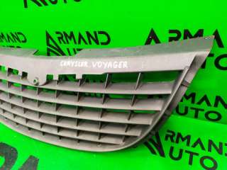 решетка радиатора Chrysler Voyager 5 2011г. CR07016GA - Фото 3