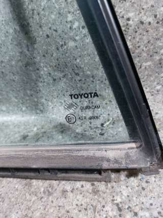 Стекло двери задней левой Toyota Verso 2011г.  - Фото 2