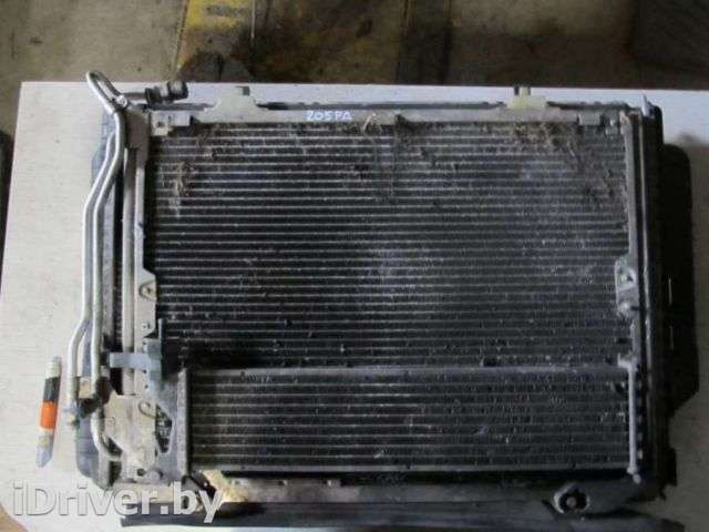 Радиатор кондиционера Mercedes C W202 1999г.  - Фото 1