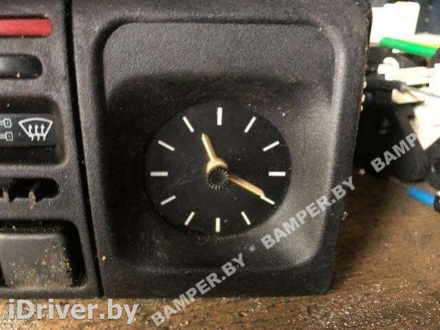 Часы Opel Vectra A 1992г.  - Фото 1