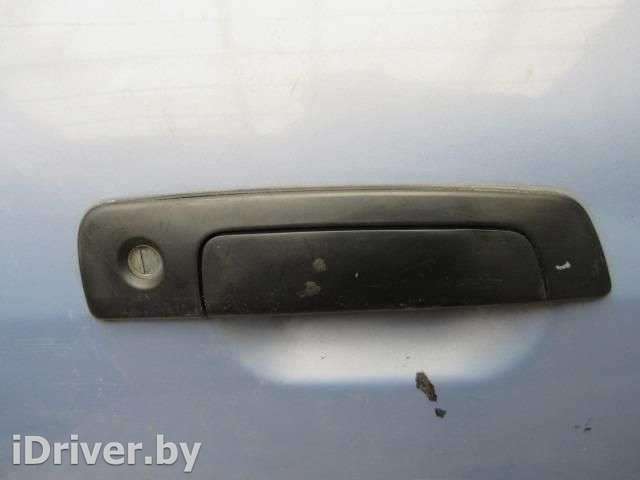 Ручка двери передней наружная правая Mitsubishi Colt 5 1999г.  - Фото 1