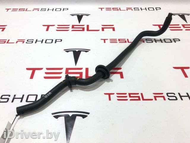 Патрубок (трубопровод, шланг) Tesla model S 2018г. 1031034-00-C - Фото 1