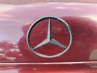 Эмблема Mercedes E W210 1999г.  - Фото 4
