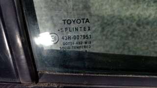 Стекло двери передней правой Toyota Yaris 2 2011г.  - Фото 2