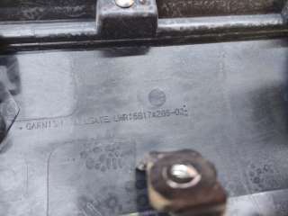 5817A265HE, 5817a265 накладка двери багажника Mitsubishi Outlander 3 restailing 2 Арт 180128PM, вид 7