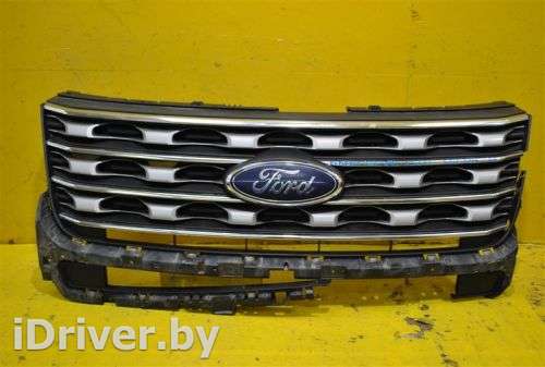 Решетка радиатора Ford Explorer 5 restailing 2015г.  - Фото 1