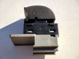 Кнопка стеклоподъемника заднего правого Audi A6 C5 (S6,RS6) 2000г. 4B0959855,501690 - Фото 3