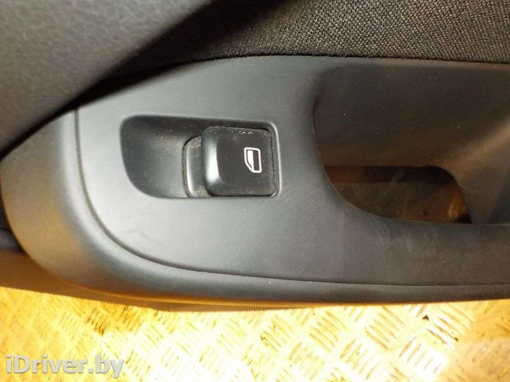 Обшивка двери задней правой Audi A4 B8 2007г.   - Фото 2