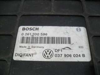 Блок управления двигателем Volkswagen Golf 3 1995г. 037906024B, 0261200596 - Фото 3