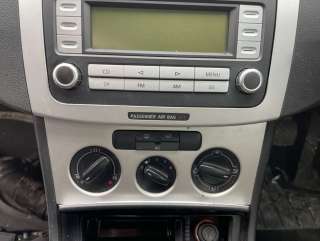 Магнитола (аудио система) Volkswagen Passat B6 Арт 36467940, вид 2