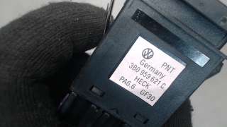 Кнопка обогрева заднего стекла Volkswagen Passat B5 2000г. 3B0959621C - Фото 2