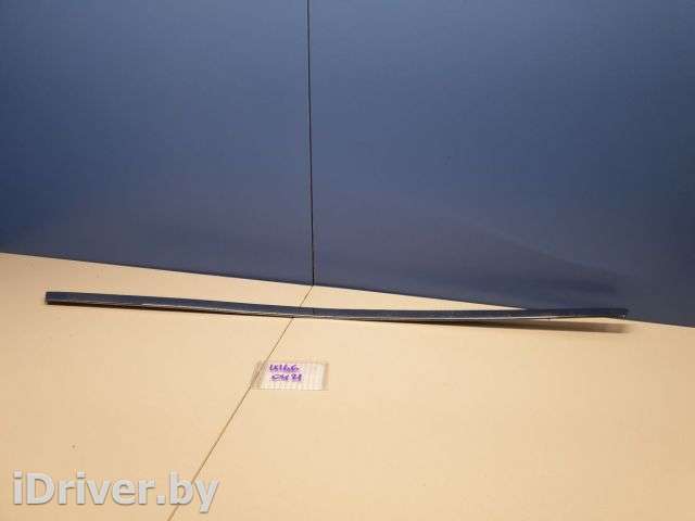 Молдинг двери багажника Mercedes ML/GLE w166 2012г. A1667400193 - Фото 1