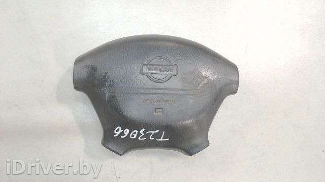 Подушка безопасности водителя Nissan Navara D22 2001г. . - Фото 1