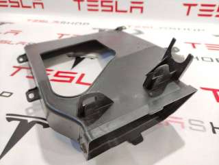 Дефлектор радиатора правый Tesla model S 2017г. 1058024-00-C,1058072-00-C - Фото 2