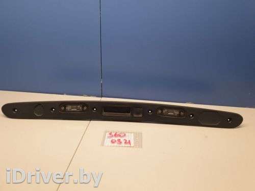 Накладка крышки багажника Volvo S60 2 2011г. 31391199 - Фото 1