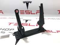 Кронштейн салона Tesla model X 2017г. 1052518-00-H - Фото 2