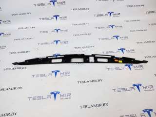 Кронштейн крепления молдинга крыши багажника Tesla model S 2014г. 1011685-00,1011685-01 - Фото 2