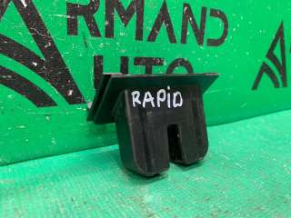 Накладка замка багажника Skoda Rapid 2014г. 5ja827520, 1 - Фото 2