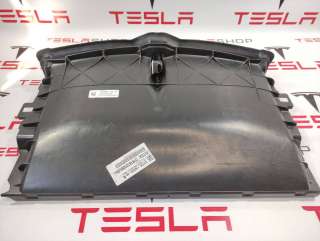 1076732-00-H Заглушка (решетка) в бампер передний к Tesla model 3 Арт 9901110