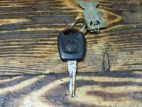 Ключ Volkswagen Golf 4 2000г.  - Фото 2