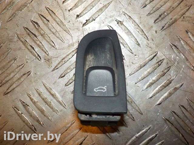 Кнопка открывания багажника Audi A4 B8 2007г. 8K0959831 - Фото 1