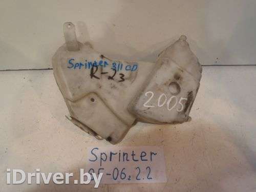 Бачок омывателя лобового стекла Mercedes Sprinter W901-905 1995г.  - Фото 1
