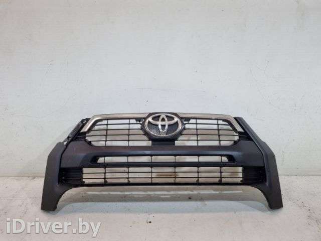 Решетка радиатора Toyota Hilux 8 2020г. 53111-YP030 - Фото 1