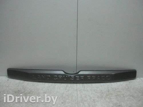 Накладка крышки багажника Toyota Land Cruiser Prado 150 2009г. 7681060020 - Фото 1
