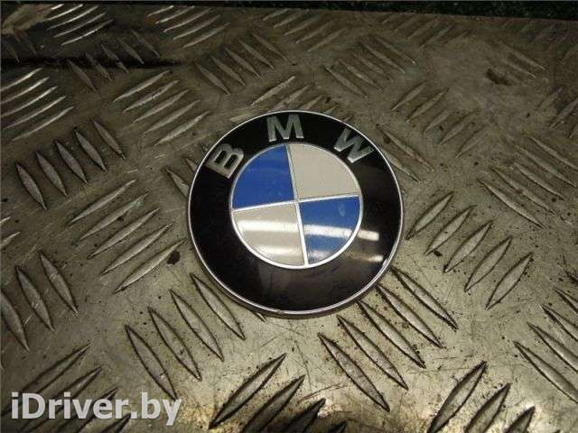 Эмблема BMW 3 E90/E91/E92/E93 2008г.  - Фото 1