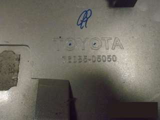 Спойлер двери багажника Toyota Avensis 2 2006г. 76801-05040 - Фото 4