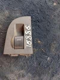  Кнопка стеклоподъемника заднего правого к Audi A6 C5 (S6,RS6) Арт 2000000016886