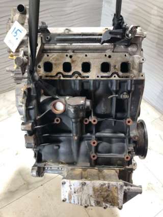 AZX Двигатель к Volkswagen Passat B5 Арт 60025795