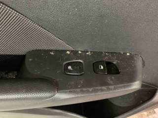 кнопка стеклоподъемника Hyundai Accent RB 2018г.  - Фото 2