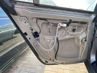 Ограничитель открывания двери задней BMW 5 E60/E61 2006г.  - Фото 9