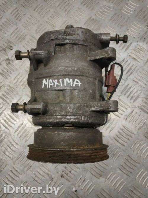 Компрессор кондиционера Nissan Maxima J30 1993г.  - Фото 1