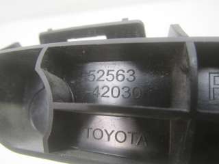 Направляющая заднего бампера Toyota Rav 4 2 2014г.  - Фото 3
